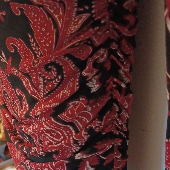 NWT Tommy Hilfiger Red and Black Paisley Long Sleeve Dress - Picture 8 of 11